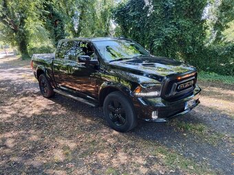 Dodge Ram Big Horn 5.7 Hemi - 4