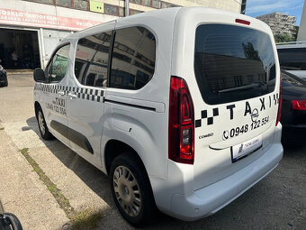 Predám OPEL Combo Life 1.5 CDTI Edition Plus r.v. 3/2013 - 4