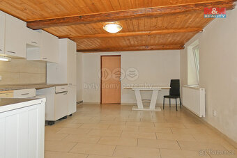 Prodej rodinného domu, 184 m², Červené Pečky, ul. Dobešovice - 4