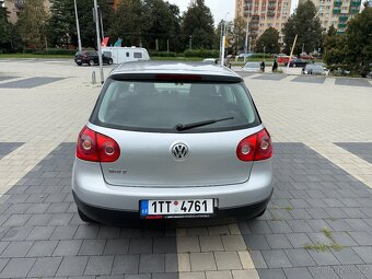 VW GOLF 5 1,4 16V 55kW - Klimatizace - Pěkný Stav - 4