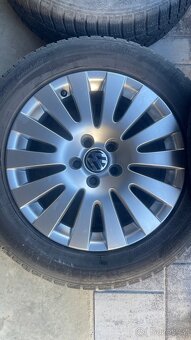 VW alu 5x112 R17 se zimními pneu 5mm - 4