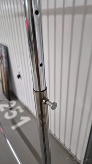 Nerezový stojan na oblečení - 4