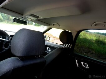 ŠKODA ROOMSTER 1,4 63 KW 16 V TOP STAV - 4