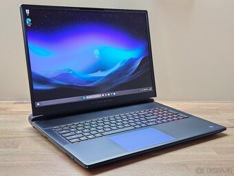 18"_300HZ_ALIENWARE 18 AREA-51_U9-275HX_RTX 5070 Ti 12GB - 4