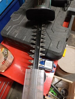 Aku pila na živý plot Parkside - 4