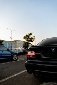 Prodám BMW E39 520i M paket - sedan - 4