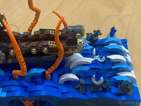 Svítící LEGO loď - lampa do dětského pokoje - 4