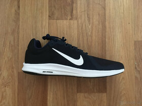 Tenisky Nike 9,5 - NOVÉ - 4