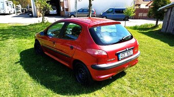 peugeot 206 ve velmi krasnem stavu - 4