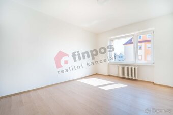 Prodej bytu 3+1, 61m2 v Srbicích, zahrádka - 4