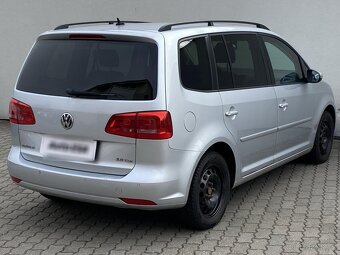 Volkswagen Touran 2.0TDI , 103 kW nafta, 2011 - 4