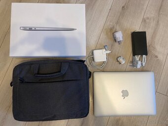 MacBook Air 2017 - 4