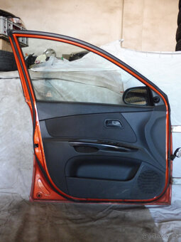 Prodám díly z nebourané KIA RIO, rv: 2011,typ: DE M111 - 4