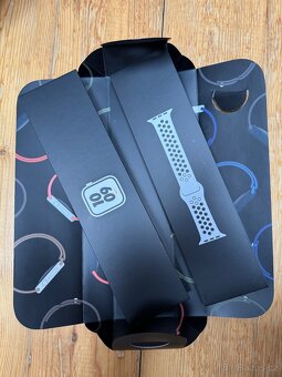 Apple Watch Nike series 7 - 41MM - 4