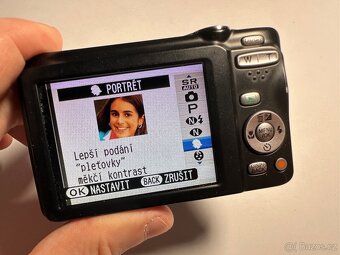 Fujifilm FinePix JX600 černý - 4