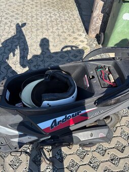 Skútr 125ccm Maxon - 4