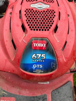 Benzínová sekačka Briggs & Stratton Toro 675 - 4