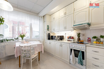 Prodej rodinného domu, 180 m², Kravaře, ul. Náměstí - 4