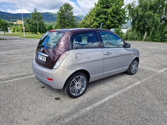 Lancia Ypsilon 1.4 16V Platino Bicolor - 4