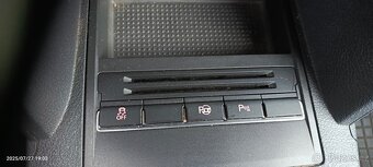 Volkswagen Touran, 1.4 TSI, 103 kW, r.v. 2011, 7 míst - 4