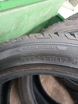 Prodám zimní pneumatiky Fulda 225/45 R17 – 4 ks - 4