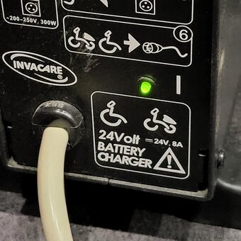 nabíječka k elektrickému invalidnímu vozíku - 4