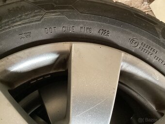 Prodám 4 pneumatiky - 4