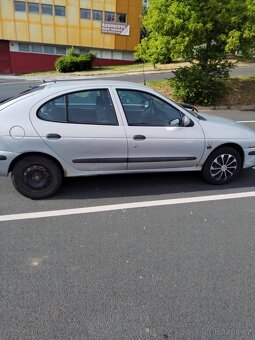 renault magane - 4