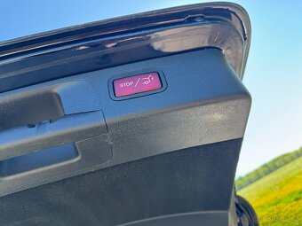 Mercedes Benz E 220 D 4MATIC, 2019, TOP výbava, DPH - 4