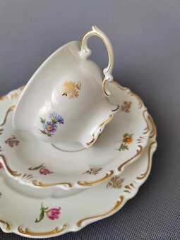 Porcelánova čajová sada s nádherným květinovým zdobeným - 4