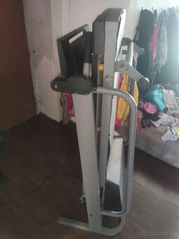Prodám elektricky hnaný běžecký pás - 4