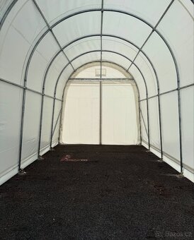 Plachtová garáž pro karavan nová – 4,3 × 9,2 × 4,3 m - 4