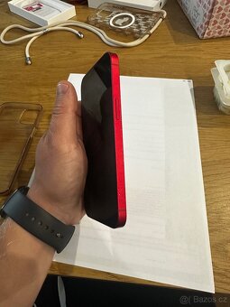 Iphone 13 RED edice, 128gb - 4
