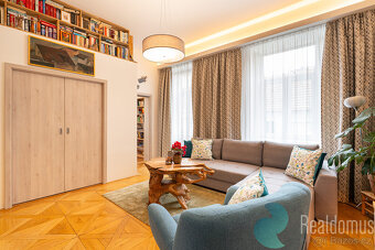 Prodej, byt 3+1 po kompletní rekonstrukci, J. Š. Baara, Česk - 4