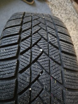 Zimni sada Ford R16 - 4