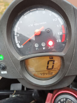 Prodám Kawasaki ER-6n, řada R650A, snížená - pro malé ženy - 4