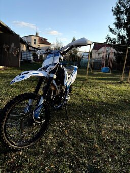 Minirocket Hurricane 250 - 4