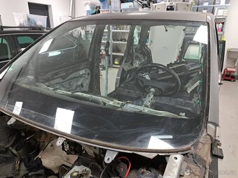 Čelní sklo VW Touran 2003-2010 - 4