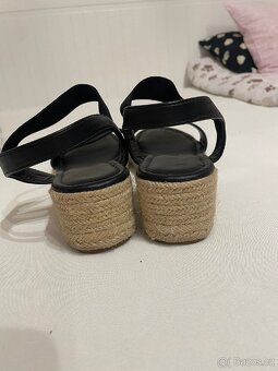 Dívčí sandále vel. 35 - 4