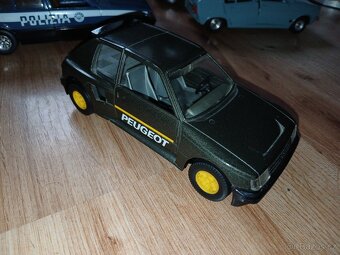 Peugeot 205 turbo rallye 1:24 bburago - 4