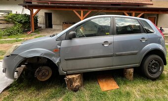 Ford Fiesta 1.3i 51kW, r.v.2007, najeto 250.000 km - 4