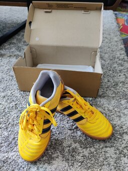 Dětské sálové boty Adidas, vel. 33 - 4