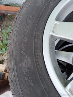 235/65 r17 - 4