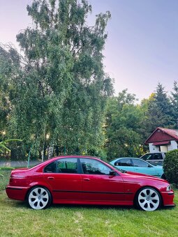 Prodám Bmw E39 Sedan 528i manuál ImolaRot 2 Mpaket - 4