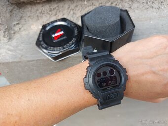 Hodinky Casio G-Shock DW 6900BB-1DR, originál krabička, štít - 4