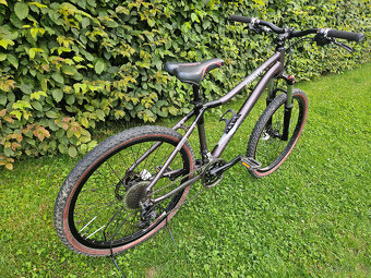 26" horské hliníkové kolo AGANG, rám 17", hydraulika - 4