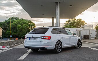 Škoda Superb 2.0 TDI Sportline 4x4 DSG Combi - 4
