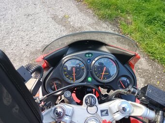 Honda CBR 125R - 4