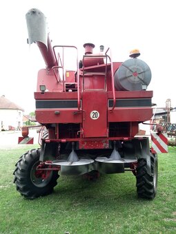 Kombajn Case 2188E - 4