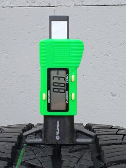 Pěkná zimní kola Škoda Octavia IV 205/60/16 vzorek 8mm - 4